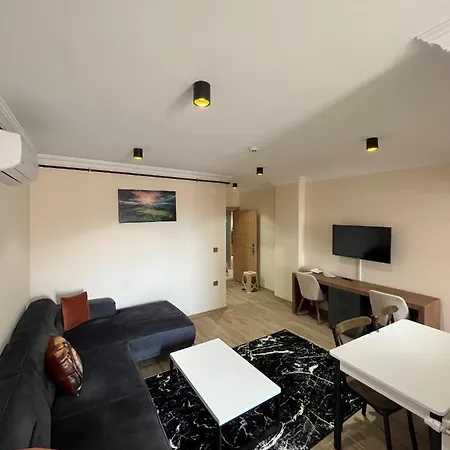 Aparthotel White House *